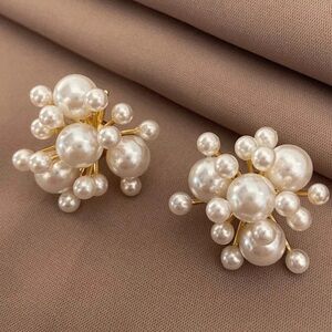 Pearl cluster earrings